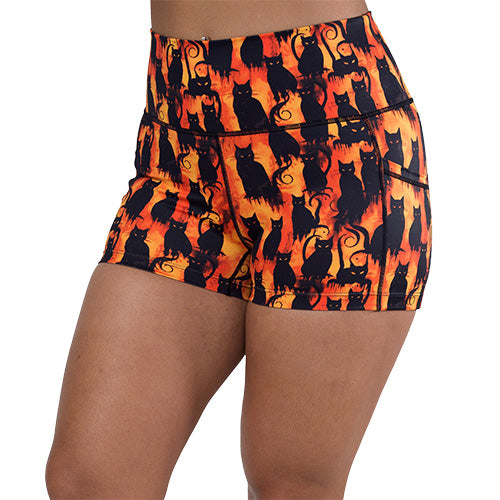 2.5 inch black cats patterned shorts