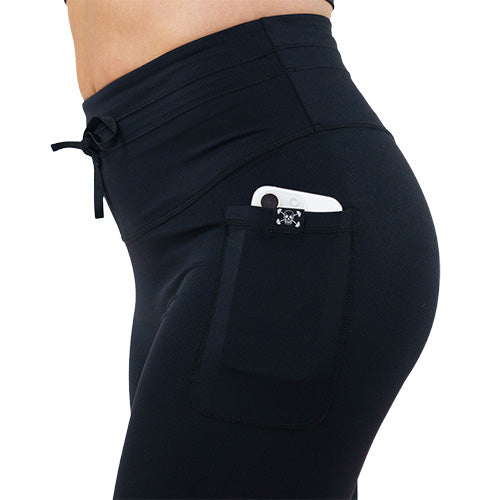 side pocket on the solid black leggings