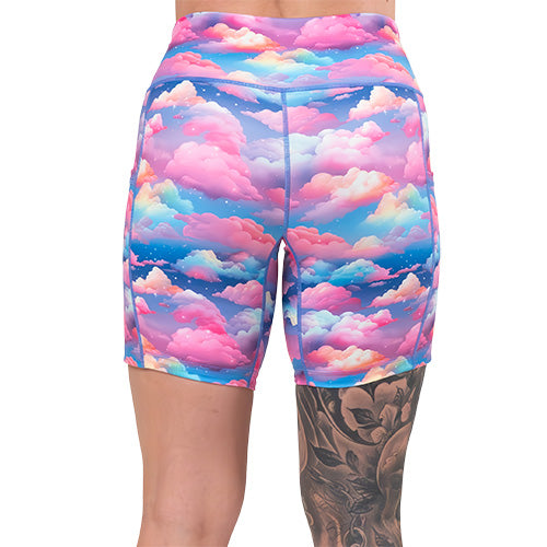 back of the 7 inch cloud patterned shorts