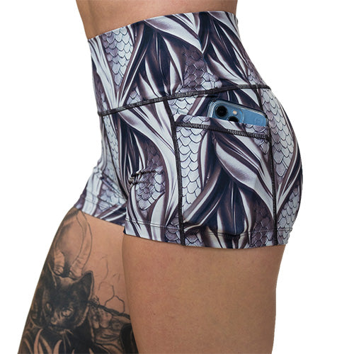 grey dragon scale print short's side pocket