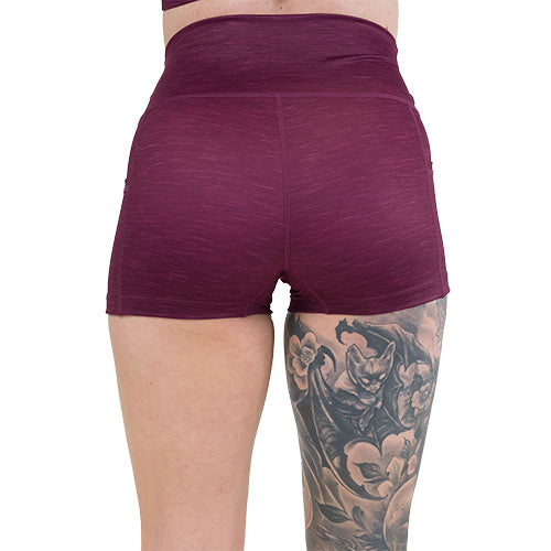 back of the 2.5 inch heather berry shorts