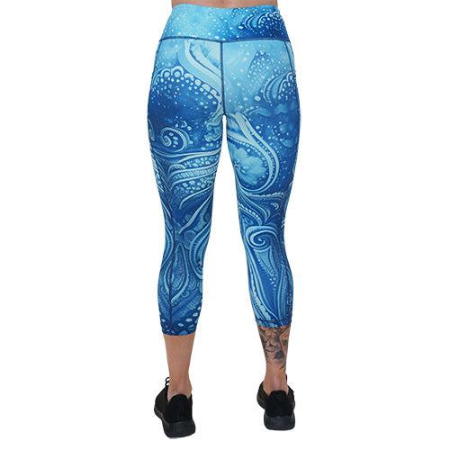back of the capri length blue underwater themed leggings