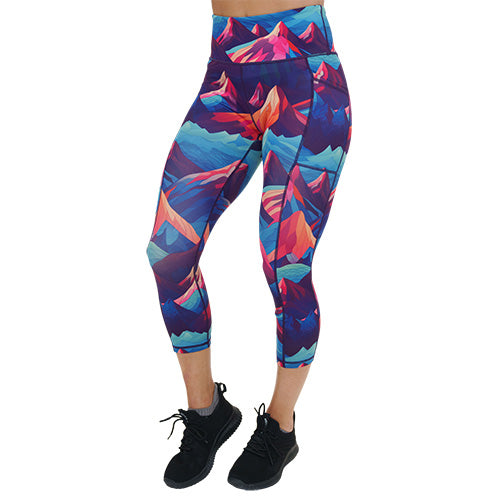 capri length mountain pattern leggings
