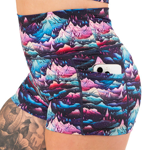 side pocket on the snowy mountain patterned shorts