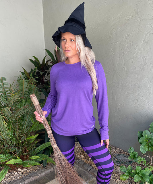 model wearing the solid purple thermal